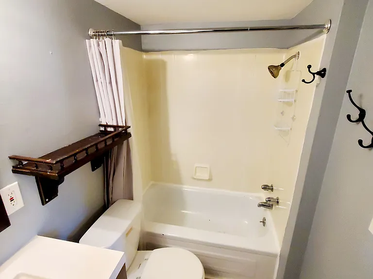 1281 Cranford Ave #3 — Photo 41