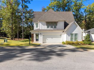 1540 Dartmouth Dr, Auburn, AL 36830