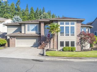 11835 SE Grand Vista Dr, Clackamas, OR 97015