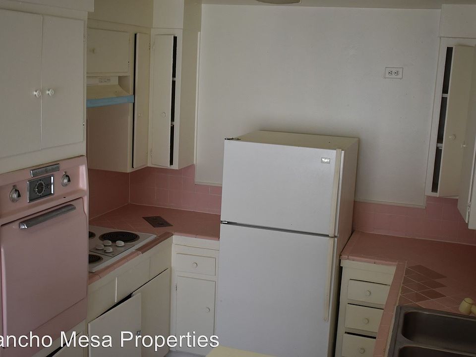 1st image of 4370 51st St APT 7