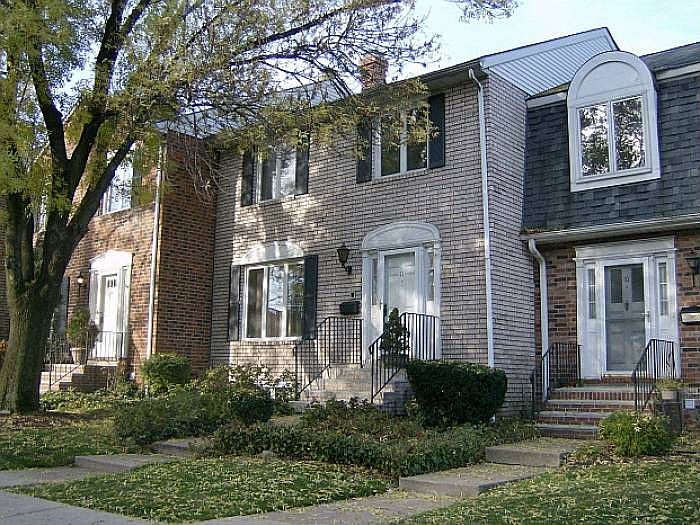 Edgewater Sq, Unit 11