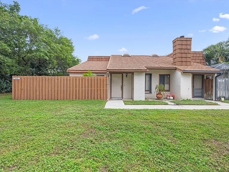4163 Palm Bay Cir #C — Photo 1