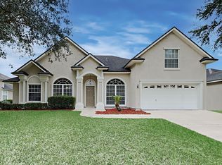 3082 Wandering Oaks Dr, Orange Park, FL 32065