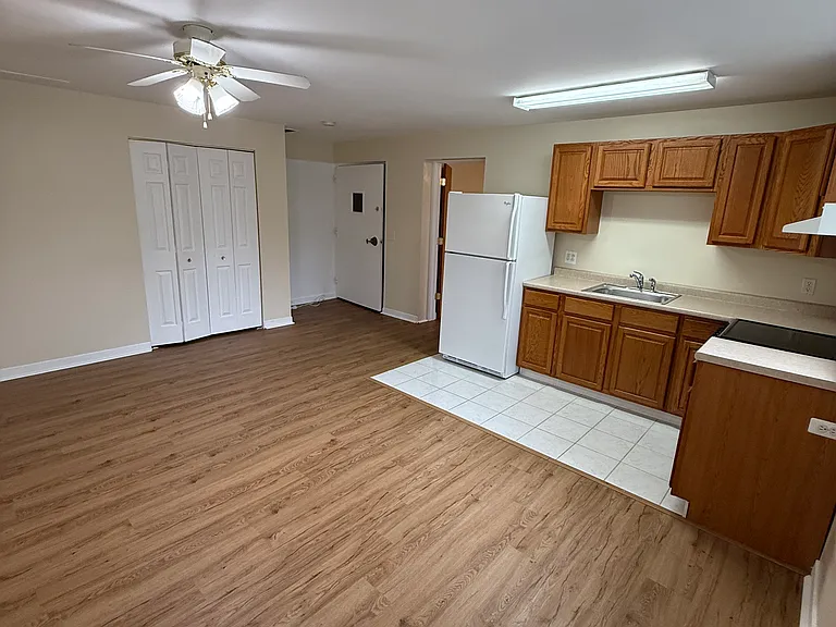 420 North St #18 — Photo 25