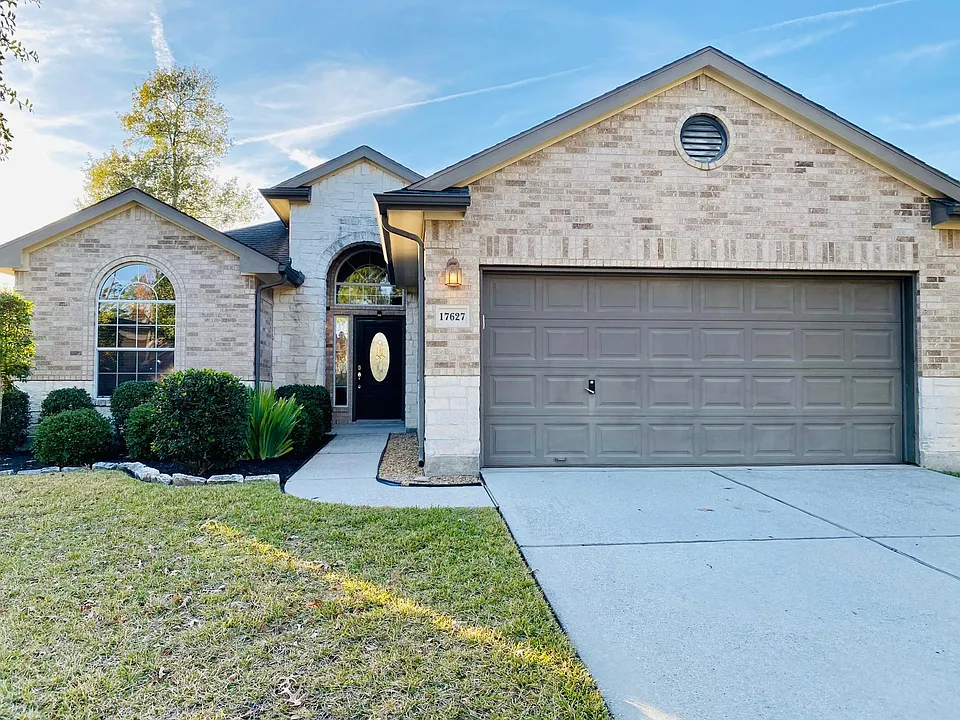 17627 Bryce Manor Ln