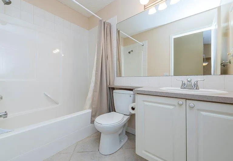 126 E Tuscarora Pl NW — Photo 26