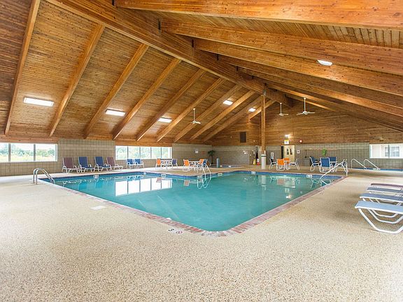 5th image of 1321 Lake Dr W APT 103