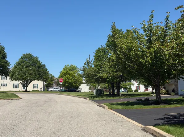 606 Harrington Ct, Harleysville, PA 19438
