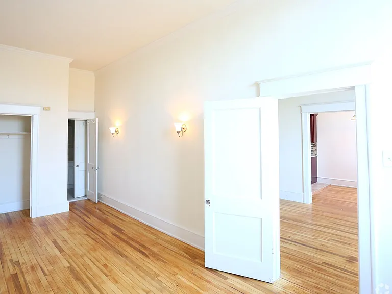 Bala Apartments — Photo 24