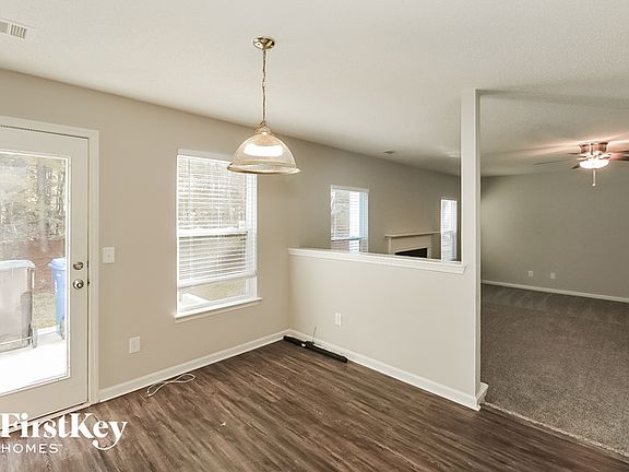 4th image of 1025 Odelle Cir