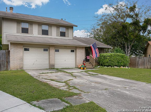 2nd image of 4703 Crested Rock Dr