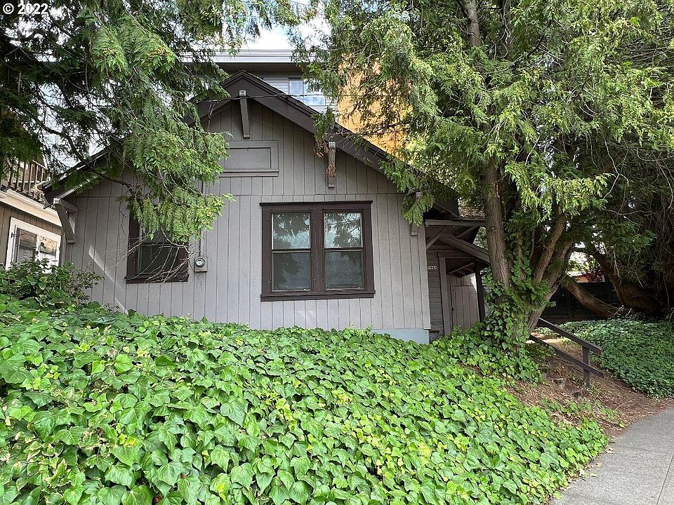 1st image of 7969 SE Milwaukie Ave