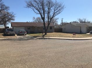 111 S Douglas St, Hereford, TX 79045