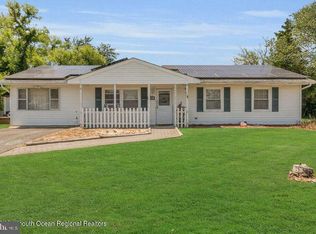 32 Tulsa Dr, Barnegat, NJ 08005
