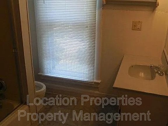 5th image of 925 Alabama St #C