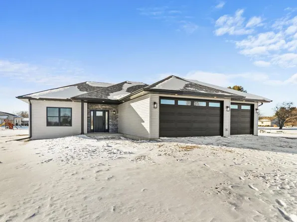 752 Erik Street, Spring Green, WI 53588