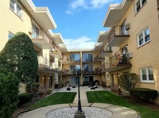 4831 N Central Ave APT 208, Chicago, IL 60630