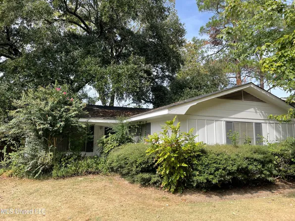 5027 Ashley Dr, Jackson, MS 39211