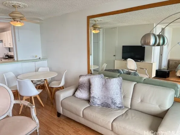 1676 Ala Moana Blvd APT 1307, Honolulu, HI 96815