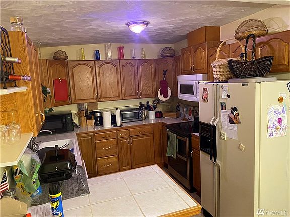 4th image of 8011 E D St