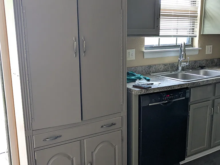 1826 NE Knollbrook Pl — Photo 6