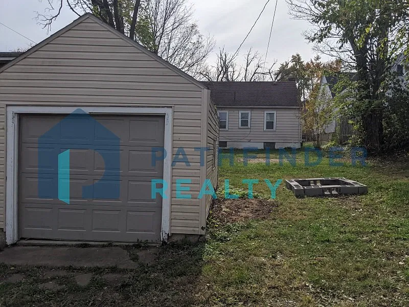 2 bed, 944 sqft, $1,050 — Photo 4
