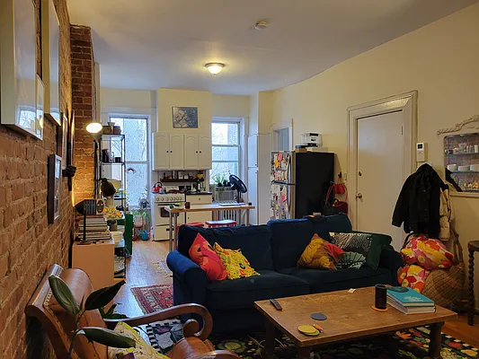 Rented by Brownstone Real Estate | media 15