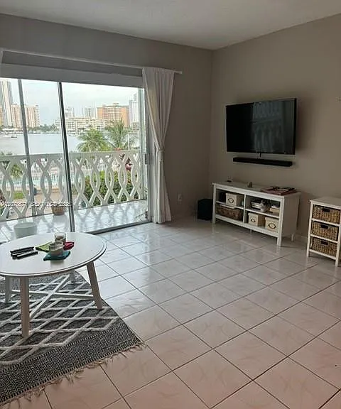 450 Golden Isles Dr #2F — Photo 16