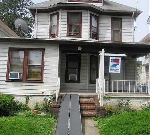 2nd image of 8658 108th St