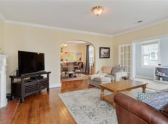 5th image of 3626 Nashville Ave