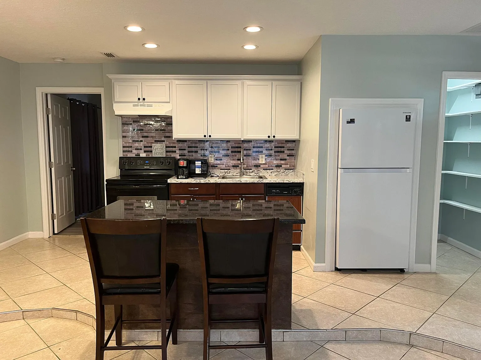 1 bed, 750 sqft, $1,650 — Photo 2