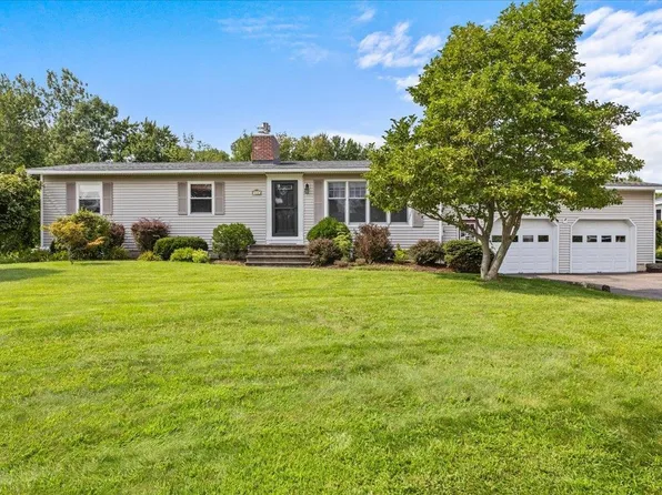 118 Buckingham Drive, Colchester, VT 05446