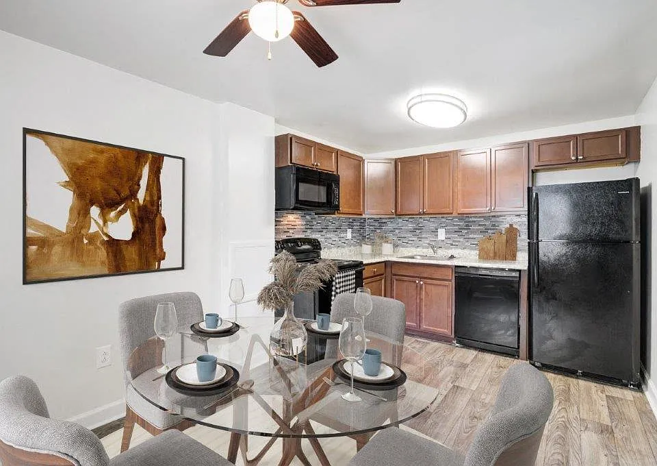 Mapleton Square Apartment Homes