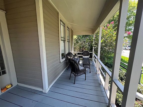 3rd image of 4128 Avenue M 1/2