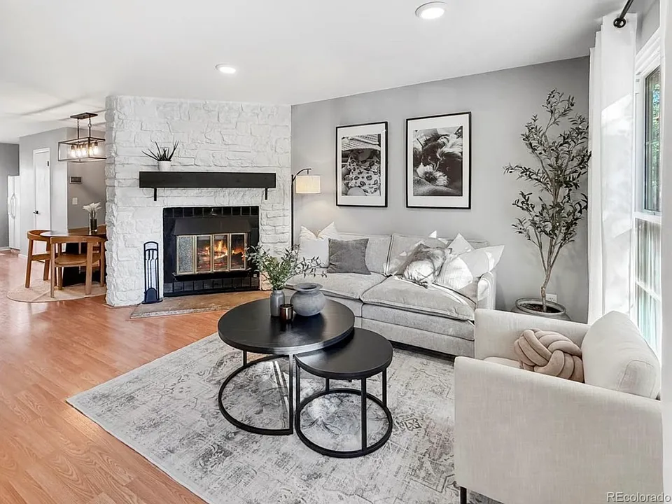 9978 W Cornell Pl