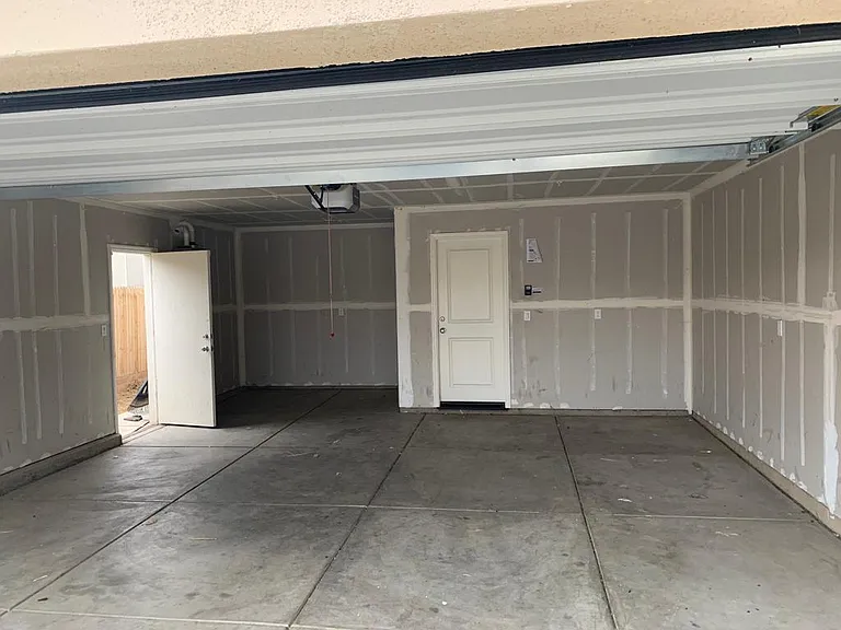 632 Heitz Ct — Photo 24