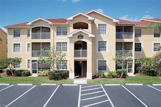 1st image of 4625 Saint Croix Ln APT 1135