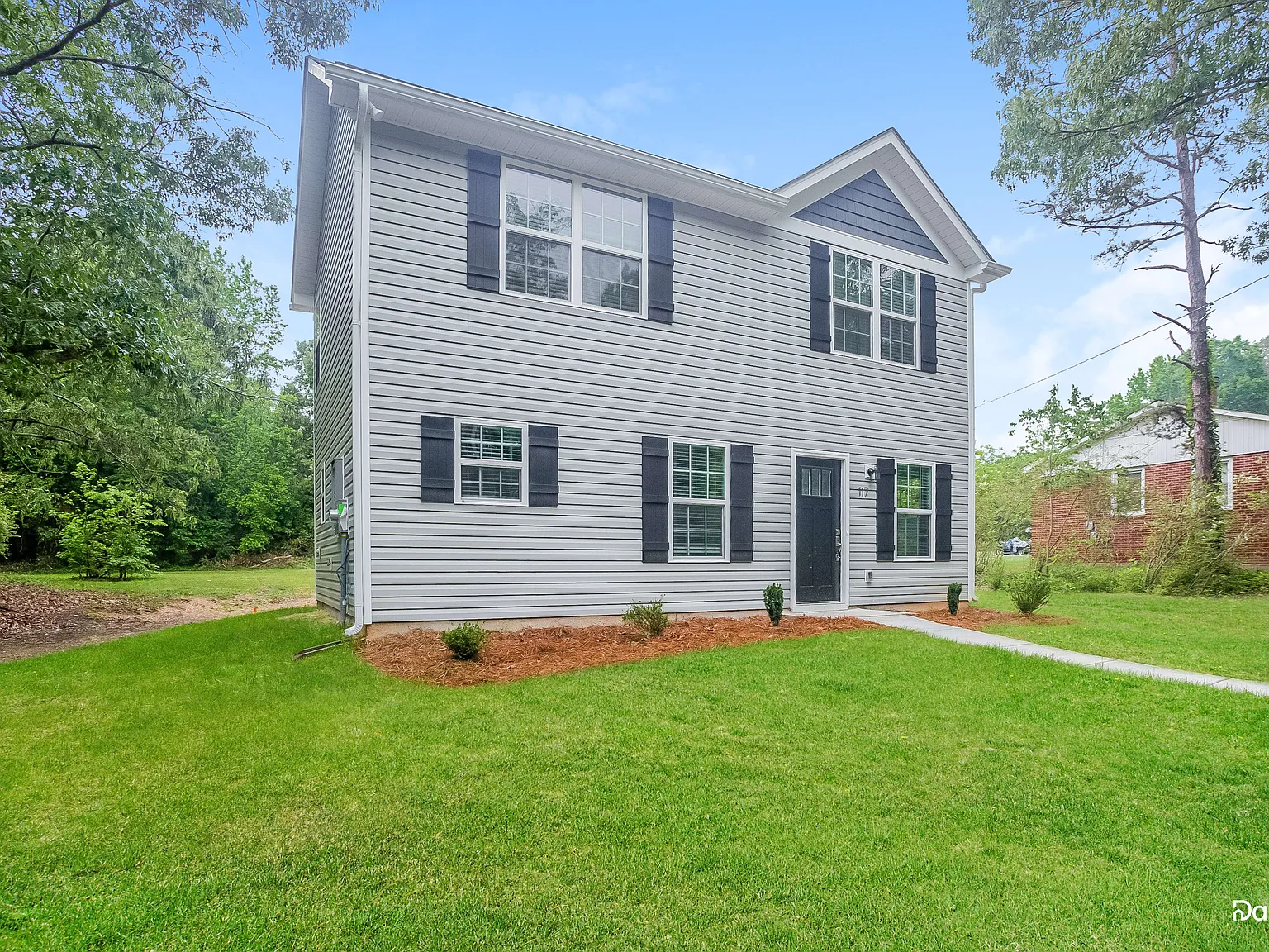 3 bed, 2.0 bath, 1154 sqft, $1,895 — Photo 3