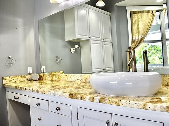 4th image of 2430 SW 130th Ave #1