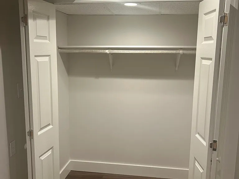 Closet 1