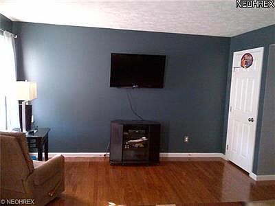 4th image of 122 Stonefield Dr