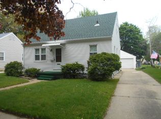 524 Hope Ave, Waterloo, IA 50703