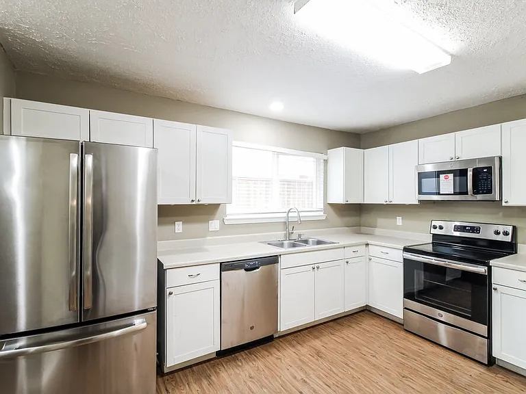 2535 Goldspring Ln — Photo 8