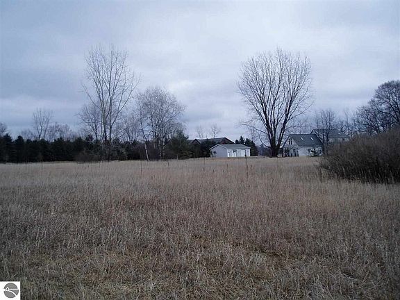 3rd image of LOT A Tbd Queensway Dr Lot A-2