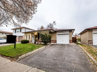 79 Highcastle Rd, Toronto, ON M1E4N3