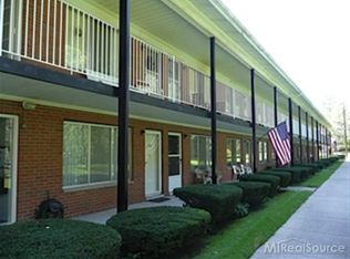 2217 Clawson Ave, Royal Oak, MI 48073
