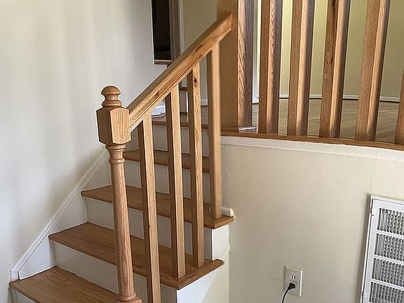 lower level entry foyer