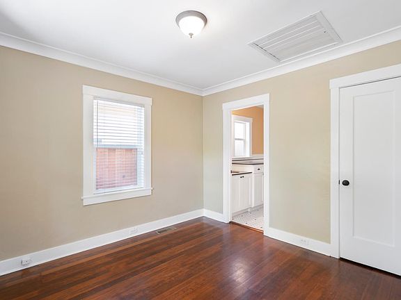 5th image of 412 Vaughn Ave
