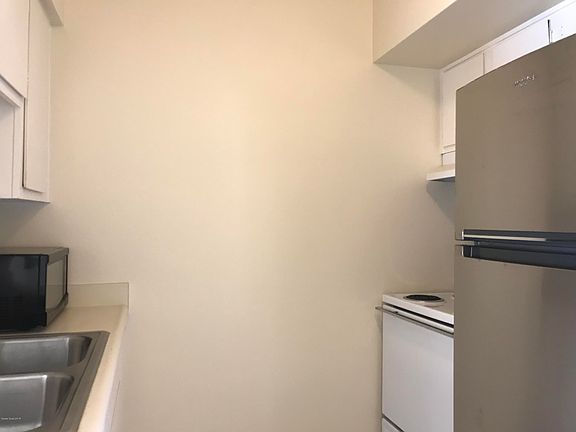 4th image of 250 N Banana River Dr APT F6