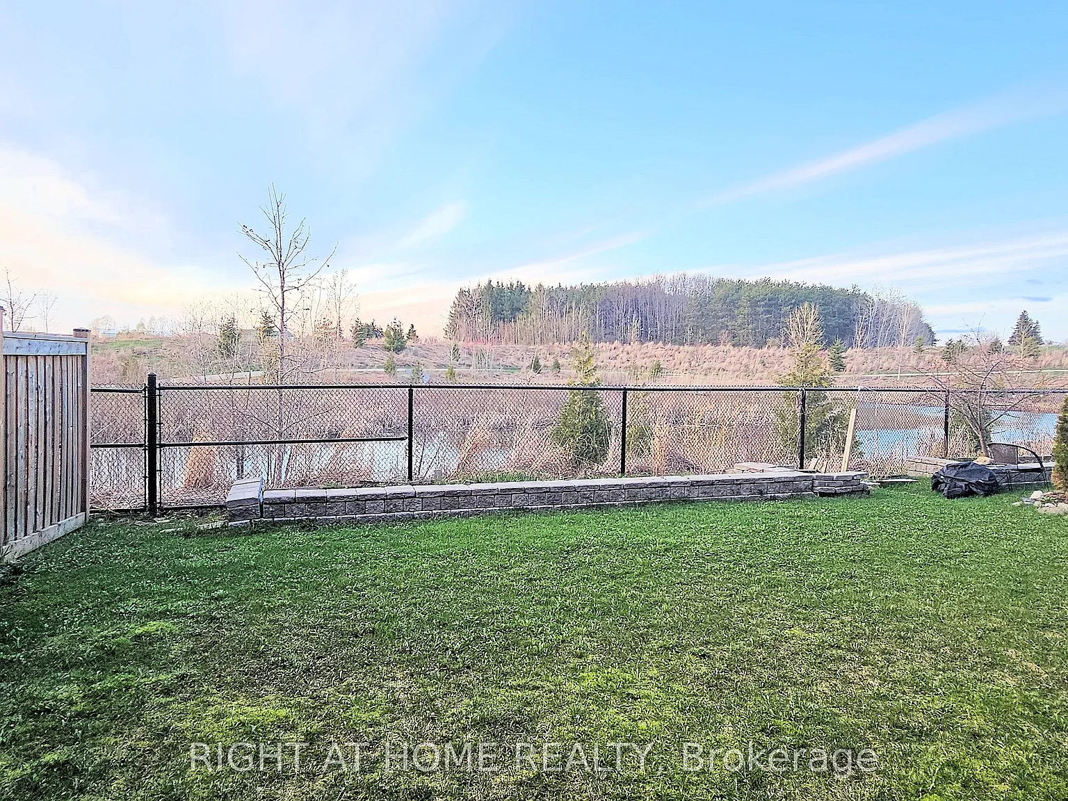 2 bed, $2,050 — Photo 3
